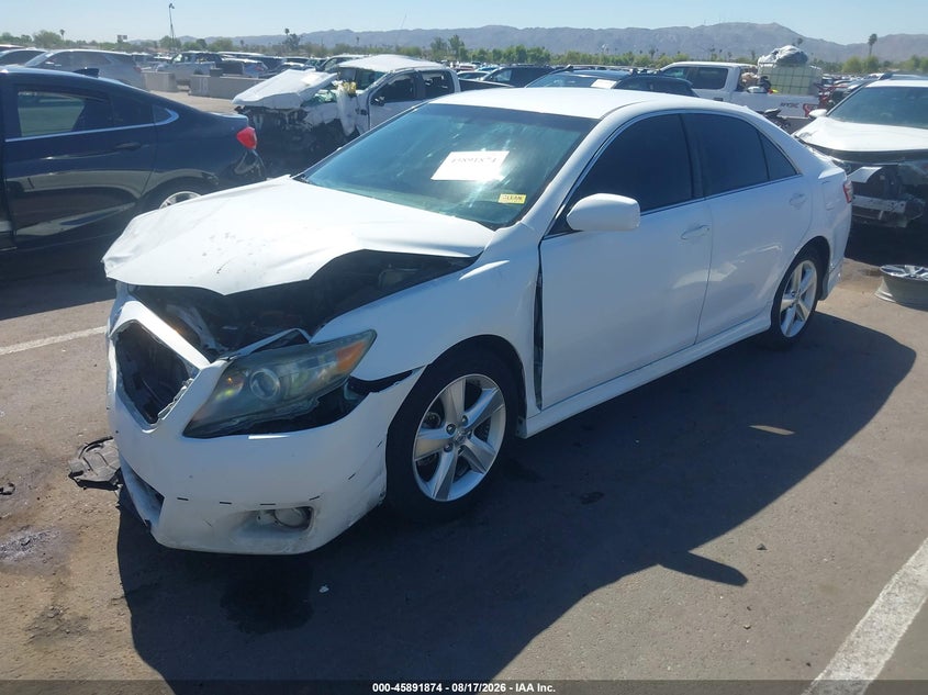 2011 Toyota Camry, Right Front, IAAI, VIN 4T1BF3EK2BU615062 — photo 2