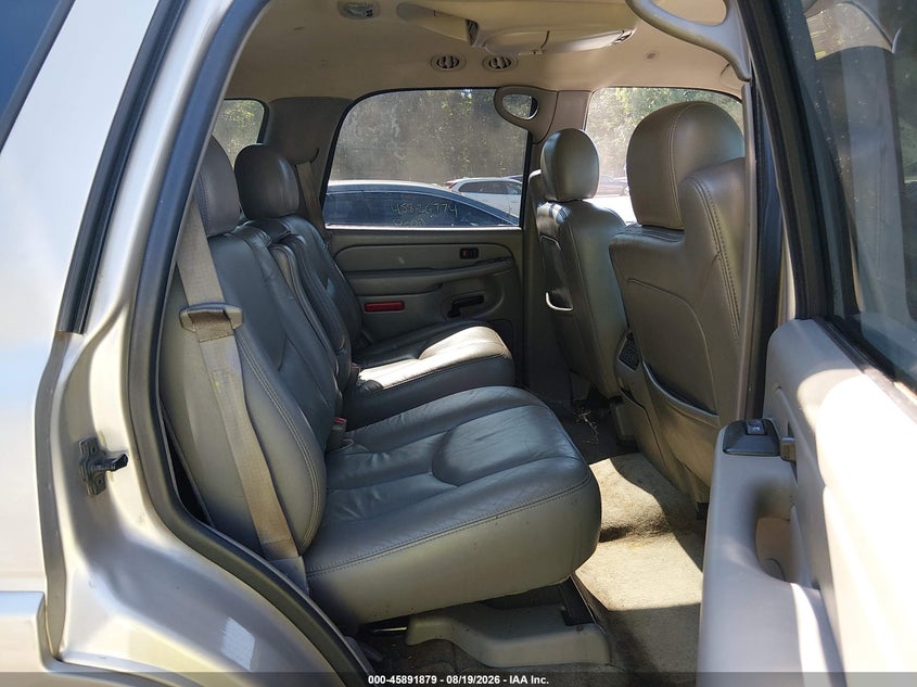 2004 CHEVROLET TAHOE auction photo 8