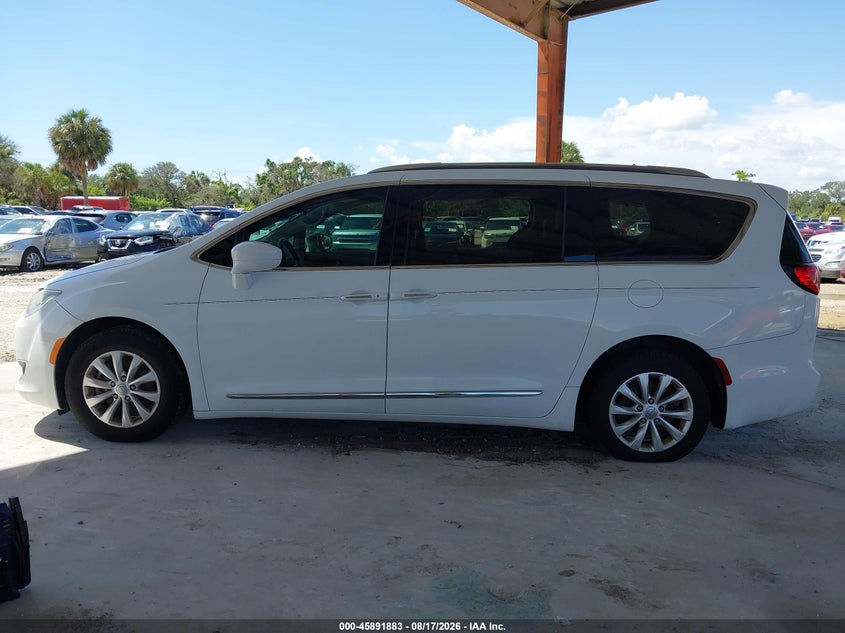 CHRYSLER PACIFICA - zdjęcie 15