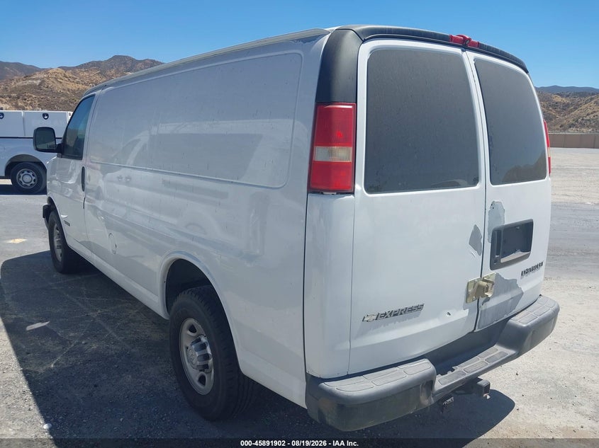 2005 CHEVROLET EXPRESS auction photo 3