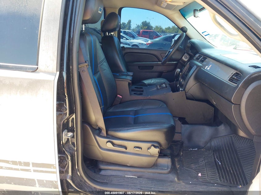 2012 CHEVROLET TAHOE auction photo 5