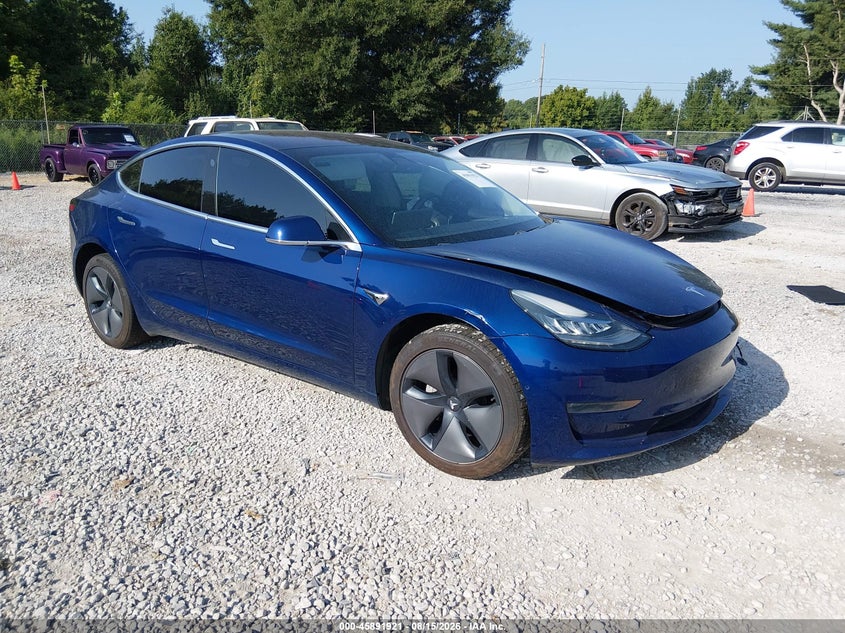Vin: 5yj3e1ea5jf058999, lot: 46390955, tesla model 3 long range/mid range 20181