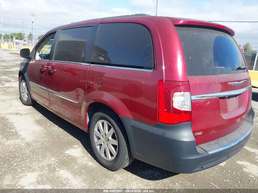 2014 CHRYSLER TOWN & COUNTRY auction photo 3