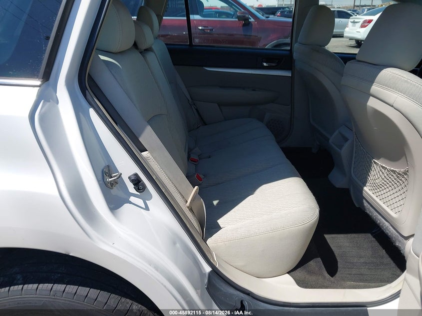 2012 SUBARU OUTBACK auction photo 8