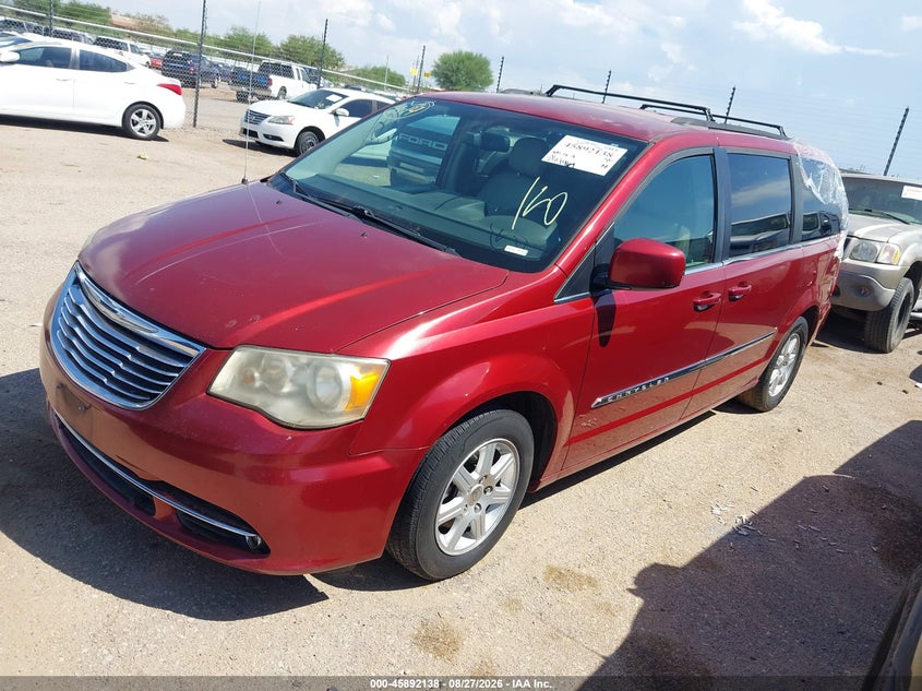 2011 Chrysler Town & Country, Звичайний знос, IAAI, VIN 2A4RR5DG3BR675779 — фото 2