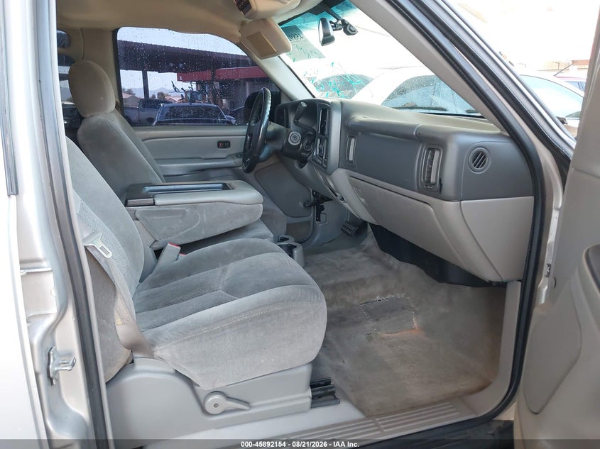 2005 CHEVROLET TAHOE auction photo 5
