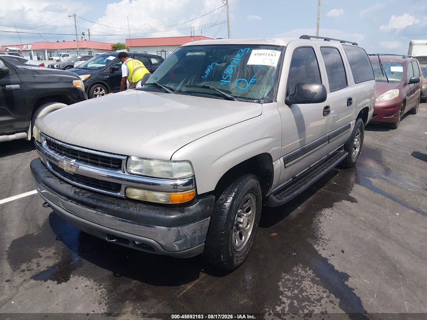 2004 CHEVROLET SUBURBAN 1500 auction photo 2