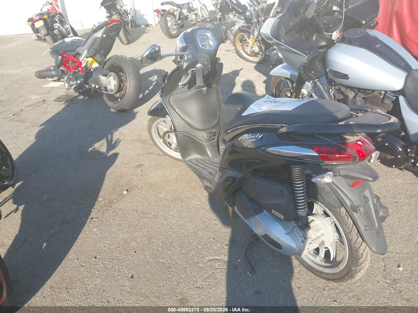 2023 PIAGGIO LIBERTY auction photo 3