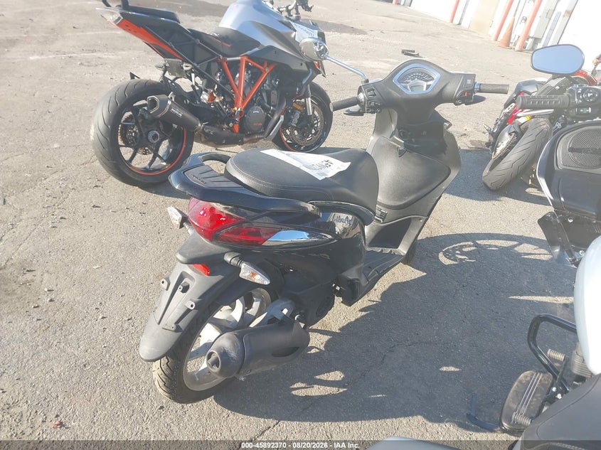 2023 PIAGGIO LIBERTY auction photo 4