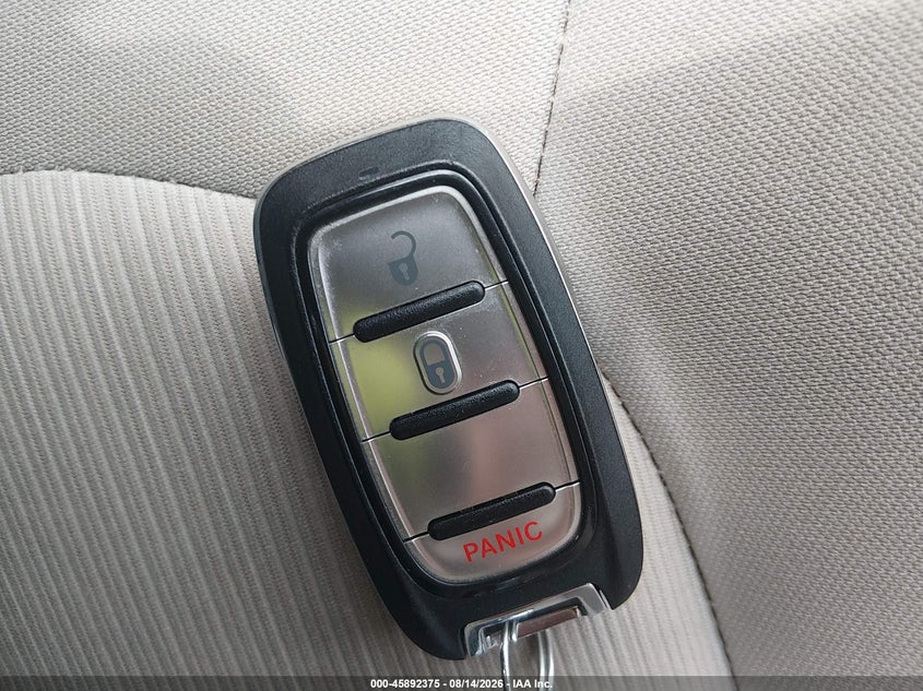 CHRYSLER PACIFICA - zdjęcie 11