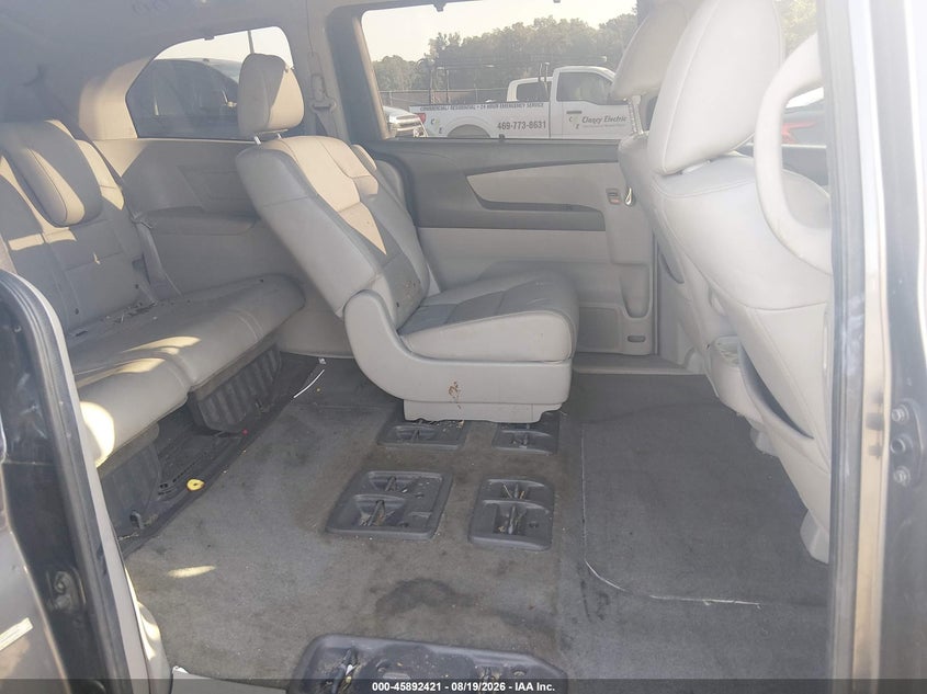 2014 HONDA ODYSSEY auction photo 8