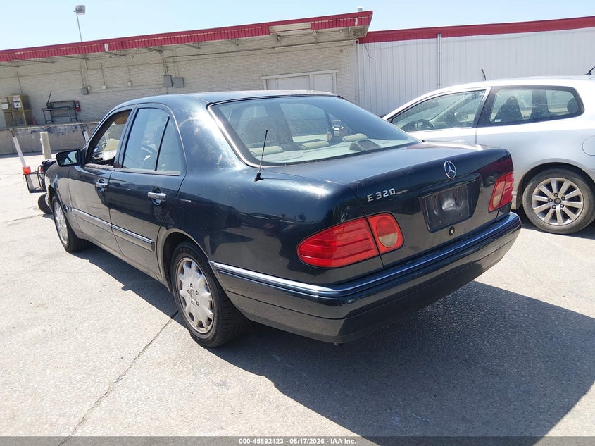 1996 MERCEDES-BENZ E auction photo 3