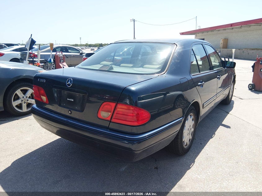 1996 MERCEDES-BENZ E auction photo 4