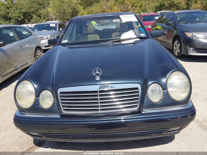 1996 MERCEDES-BENZ E auction photo 6