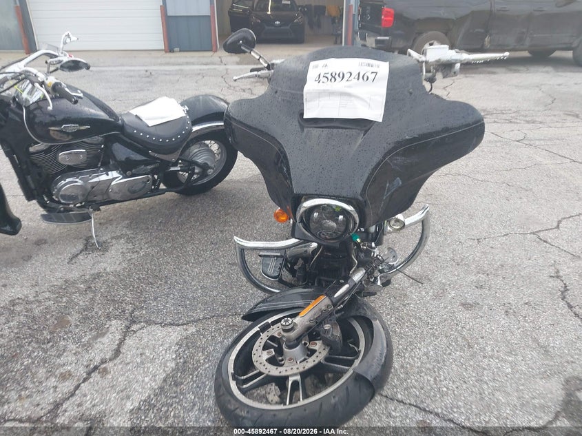 HARLEY-DAVIDSON FLHXS 2015