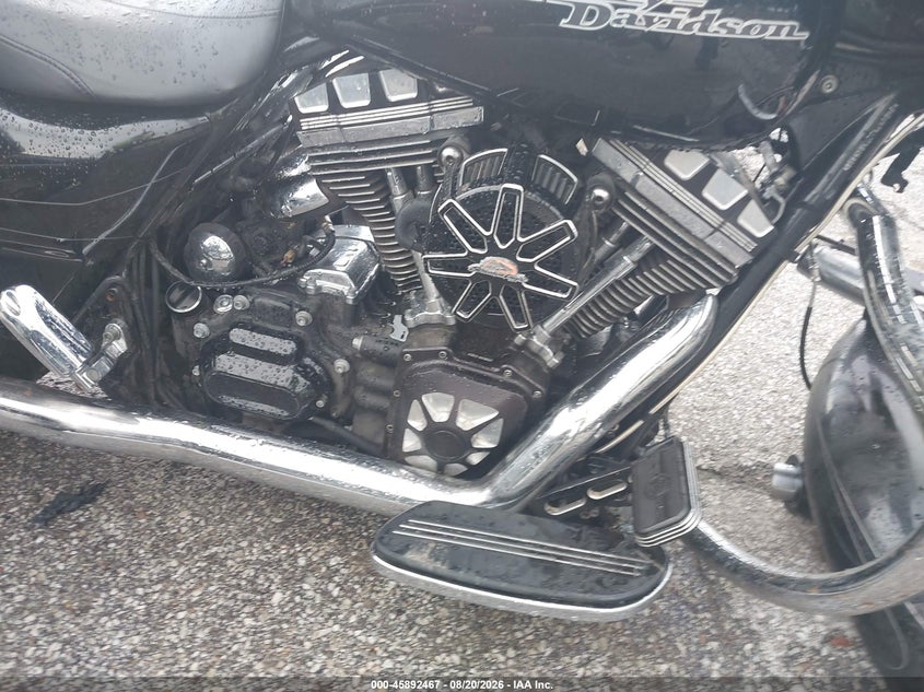 HARLEY-DAVIDSON FLHXS 2015