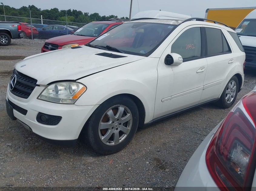 2006 MERCEDES-BENZ ML 350 auction photo 2