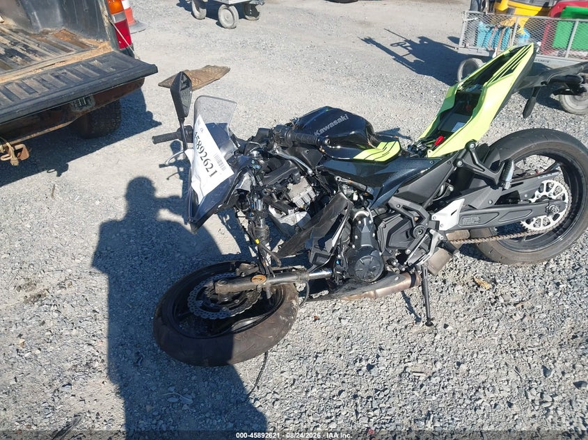 KAWASAKI EX650 2026