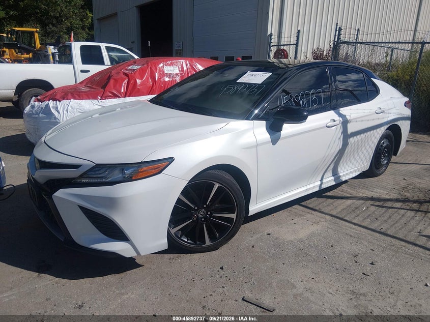 2019 Toyota Camry Xse V6, Interior Burn, IAAI, VIN 4T1BZ1HK0KU024848 — photo 2