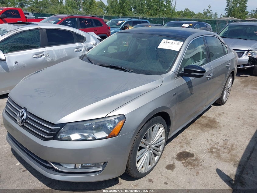 2014 Volkswagen Passat, Normal Wear & Tear, IAAI, VIN 1VWBT7A30EC102628 — photo 2