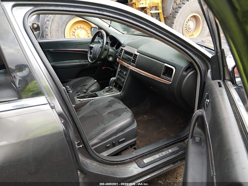 2011 LINCOLN MKZ auction photo 5
