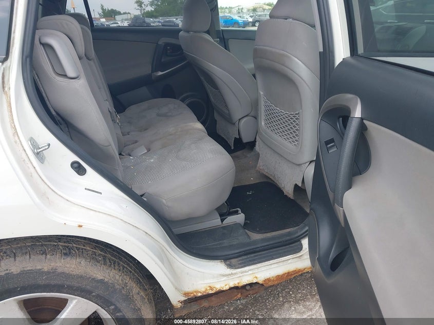 2007 TOYOTA RAV4 auction photo 8