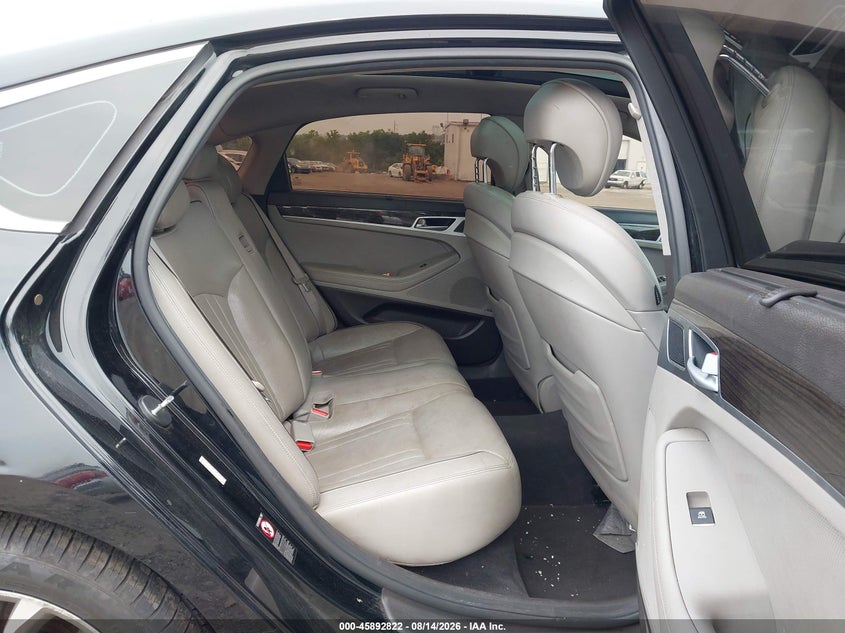 2015 HYUNDAI GENESIS auction photo 8