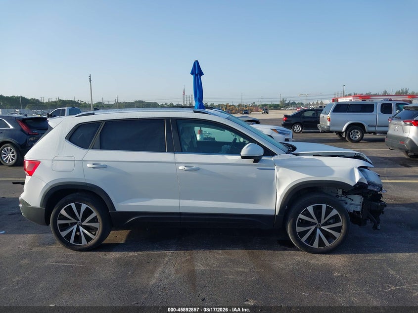 2022 VOLKSWAGEN TAOS 1.5T SE · Фото 14