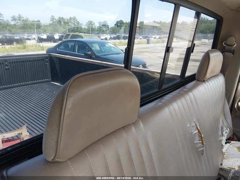 1993 FORD F150 auction photo 8
