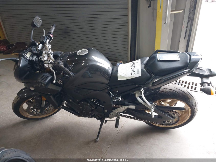 YAMAHA FZ1 2008