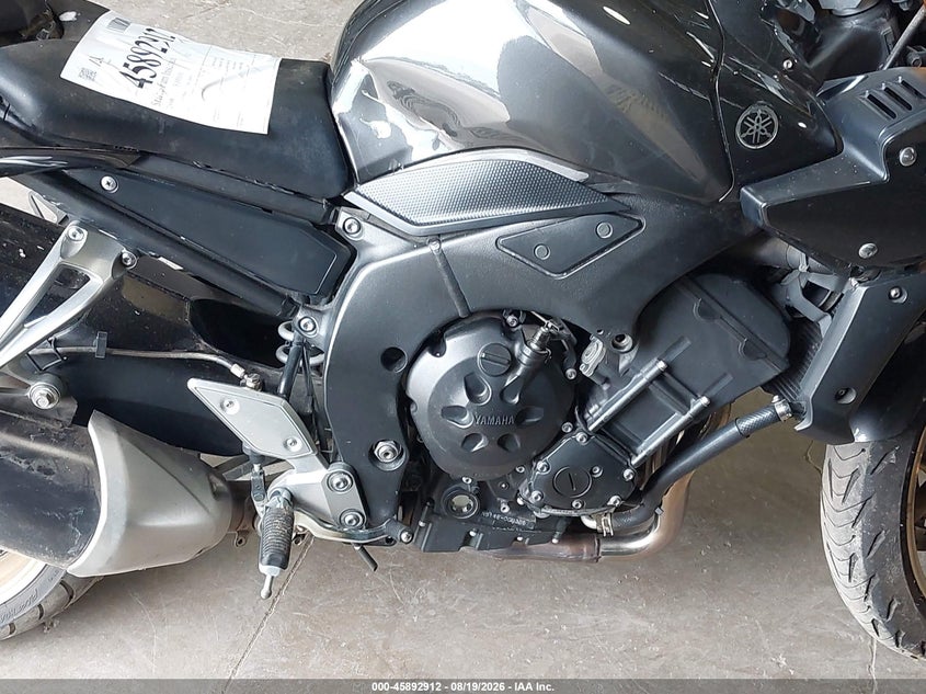 YAMAHA FZ1 2008