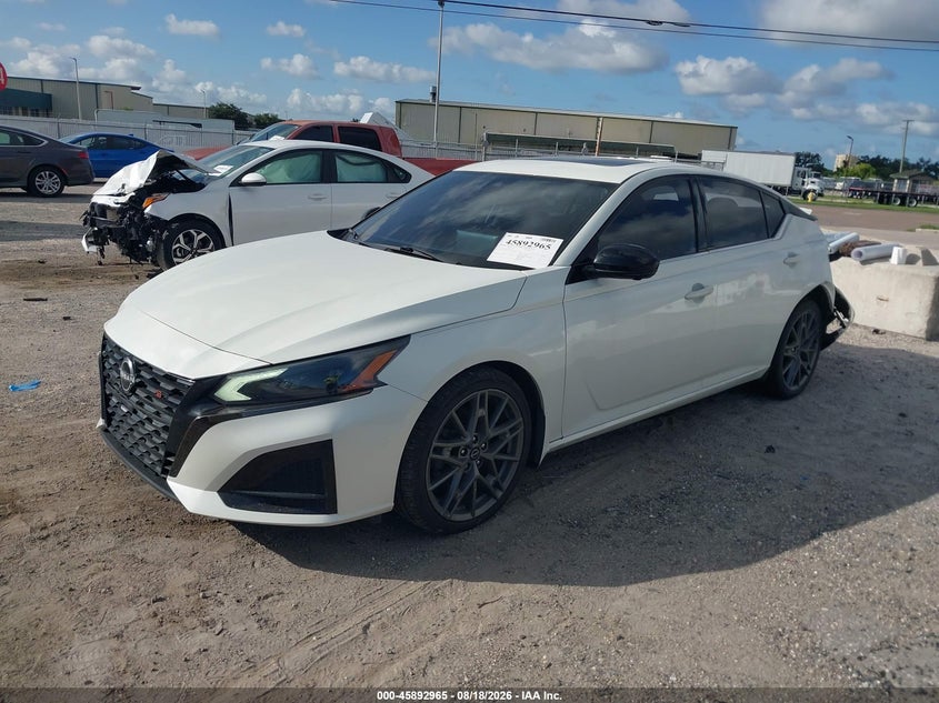 2023 NISSAN ALTIMA auction photo 2