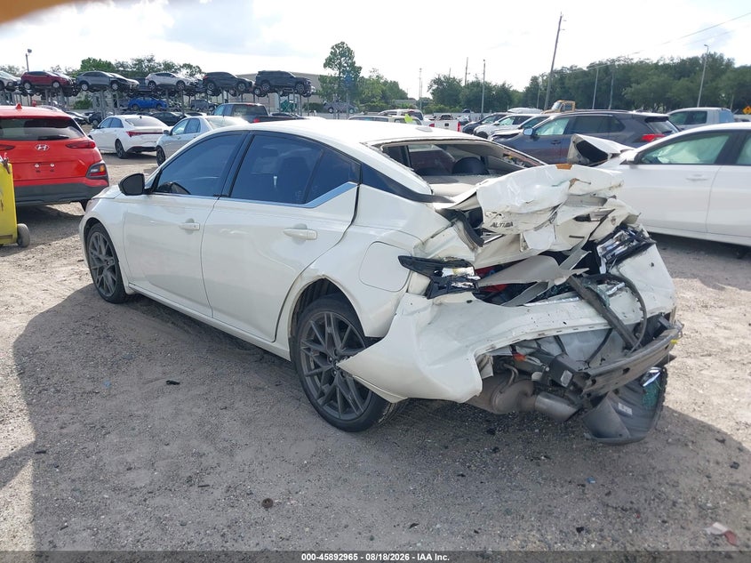 2023 NISSAN ALTIMA auction photo 3