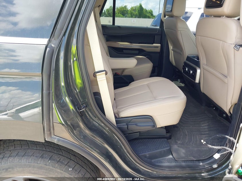 2023 FORD EXPEDITION auction photo 8