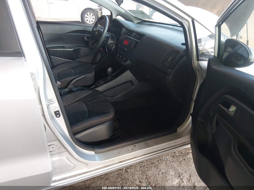 2015 KIA RIO auction photo 5