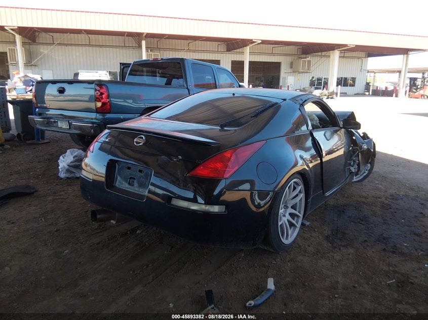 2004 NISSAN 350Z