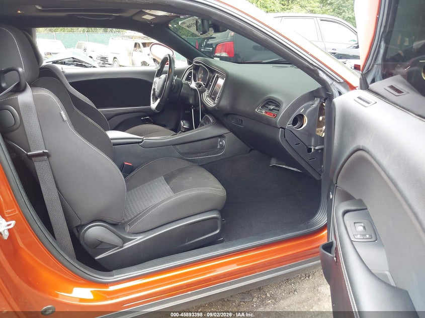 DODGE CHALLENGER - zdjęcie 5
