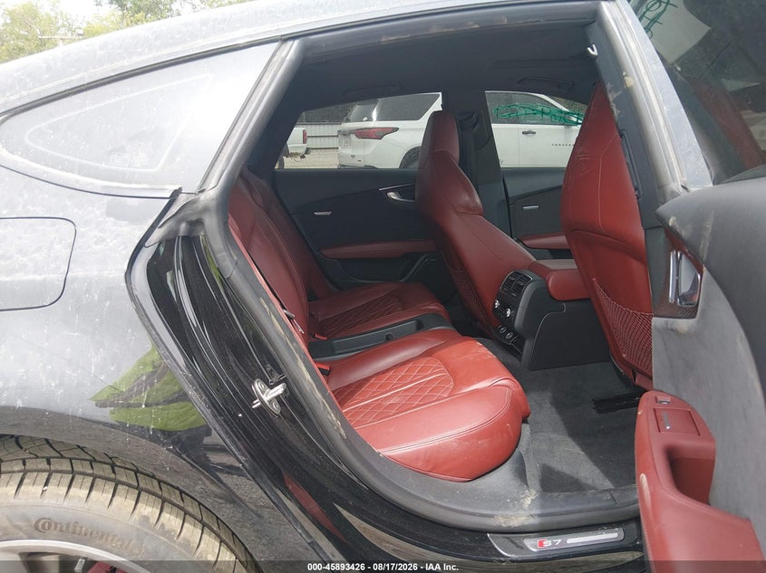 AUDI S7 - zdjęcie 8