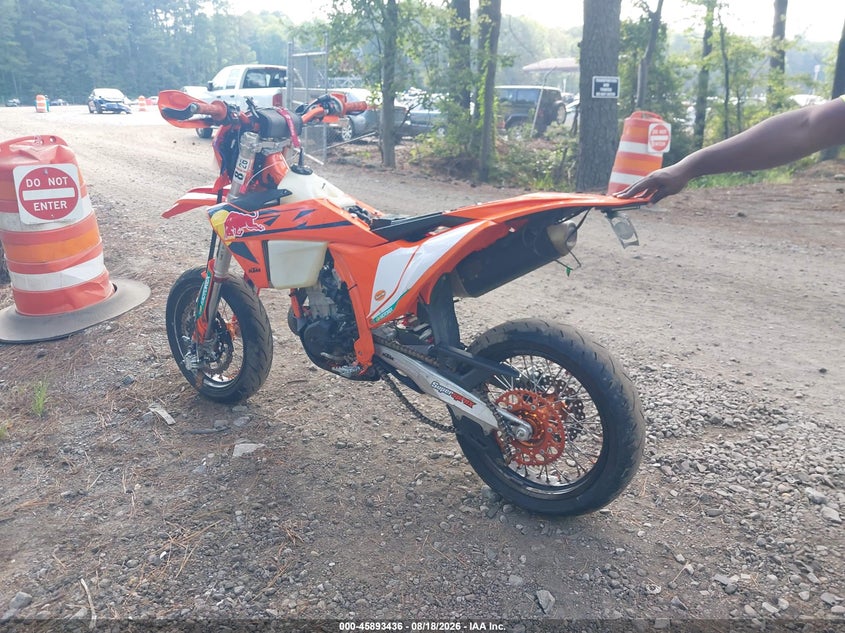 2025 KTM 500