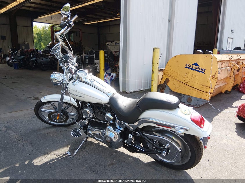 HARLEY-DAVIDSON FXSTDI 2004