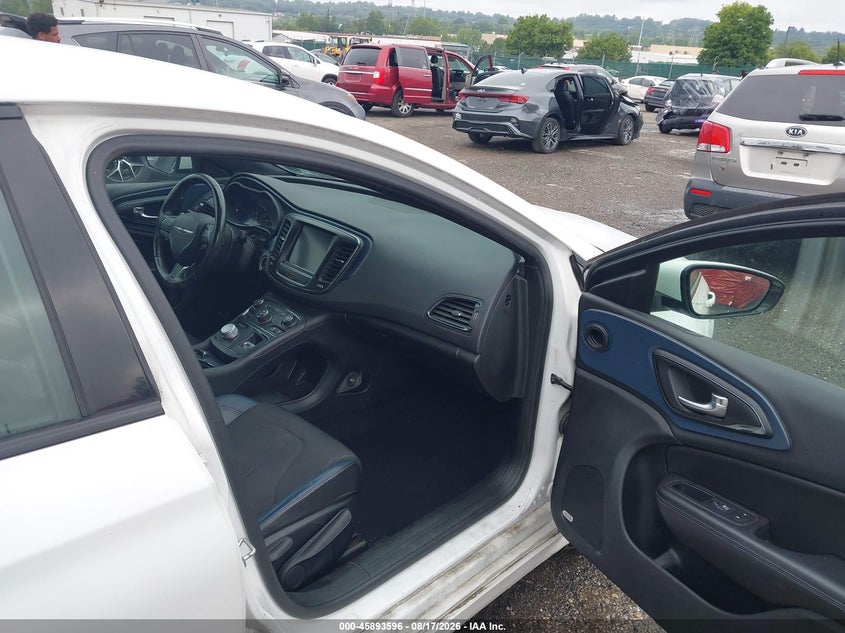 2015 CHRYSLER 200 auction photo 5
