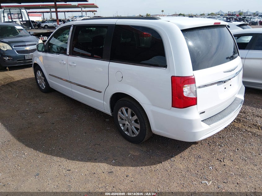 2014 CHRYSLER TOWN & COUNTRY auction photo 3