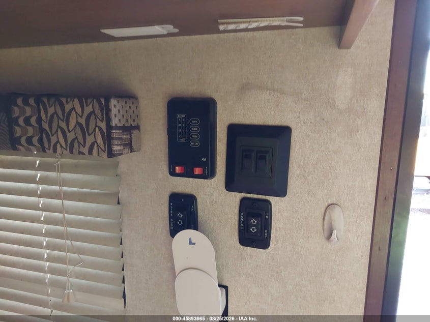 2017 JAYCO JAY FLIGHT auction photo 7