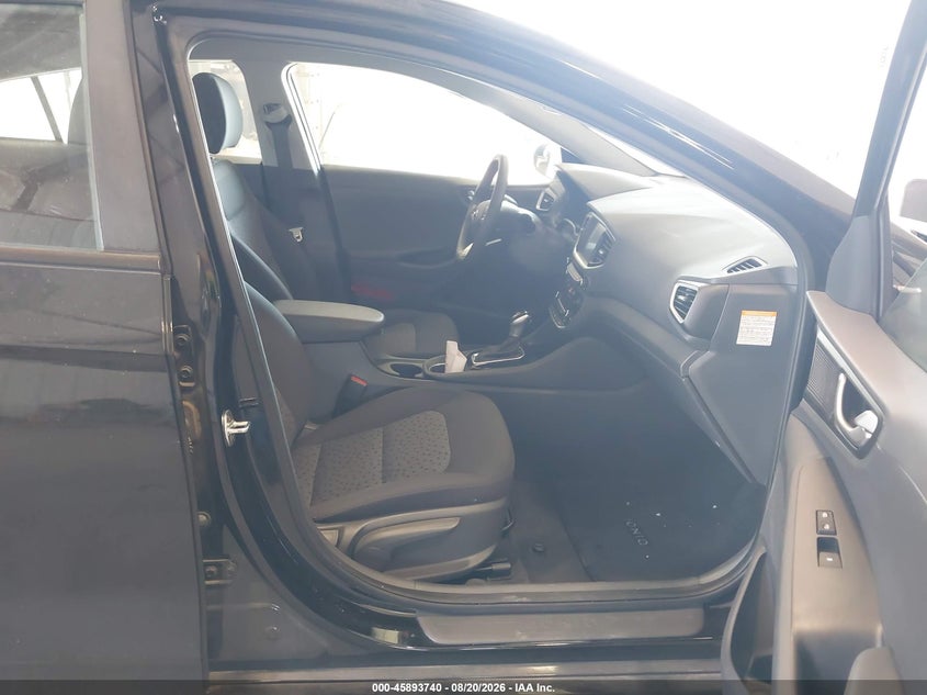 2018 HYUNDAI IONIQ HYBRID auction photo 5