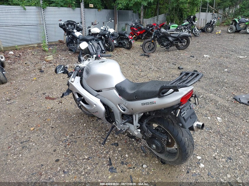 TRIUMPH SPRINT 2003