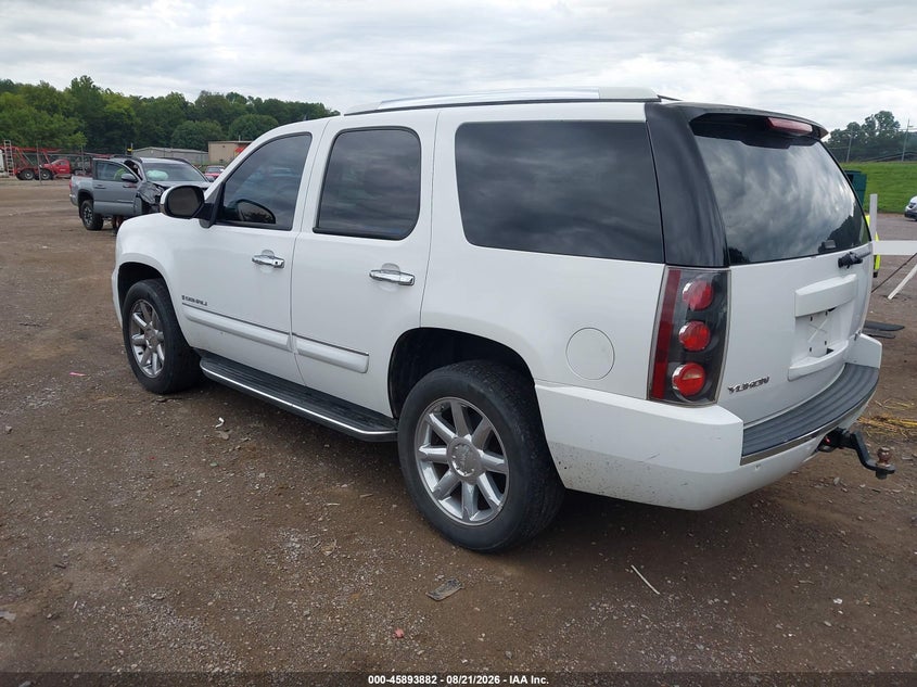 2007 GMC YUKON DENALI auction photo 3