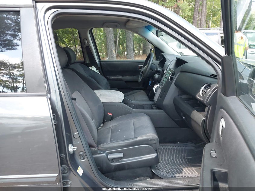 2011 HONDA PILOT auction photo 5