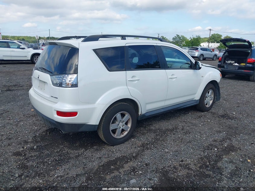2010 MITSUBISHI OUTLANDER — zdjęcie 4