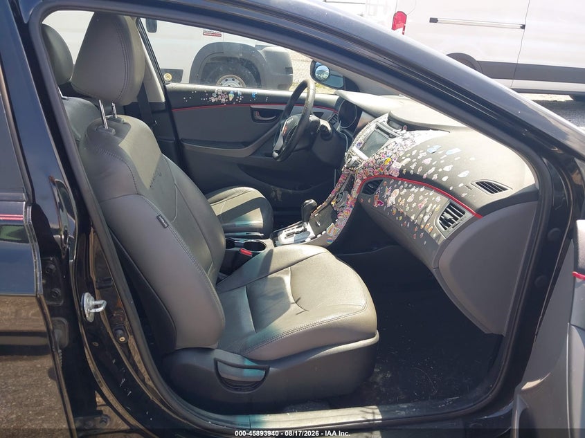 2011 HYUNDAI ELANTRA auction photo 5