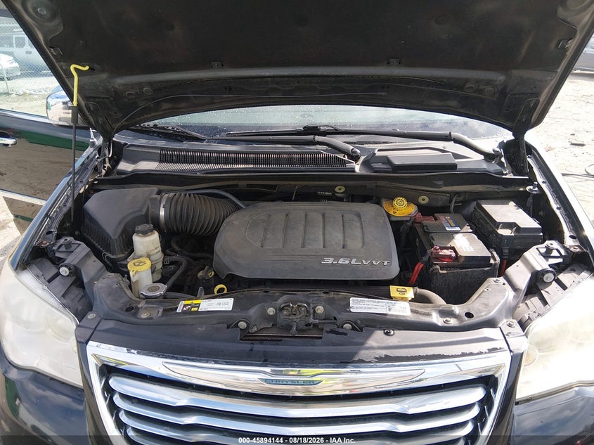 CHRYSLER TOWN & COUNTRY 2015 VIN 2C4RC1CG3FR514596